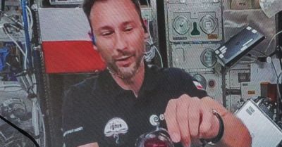 10. dnia misji polski astronauta pracował nad eksperymentami i prowadził działania edukacyjne